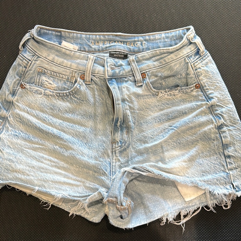American Eagle Outfitters size 4 short